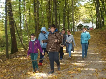 feherkolapa-2025-04.jfif