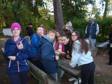 feherkolapa-2025-06.jfif