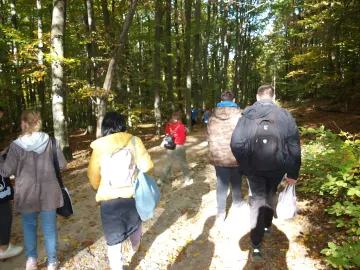 feherkolapa-2025-19.jfif